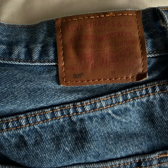 Levis women’s 501s - Picture 2 of 5